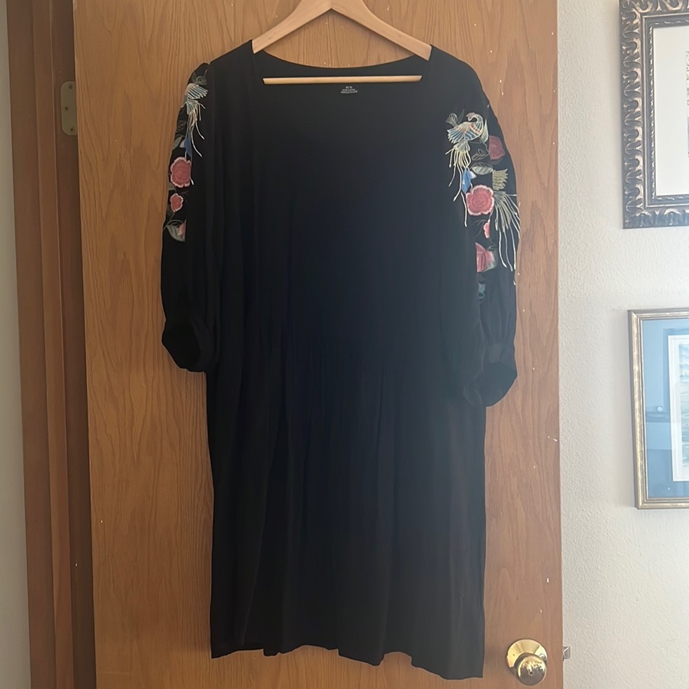 City Chic Black Mini Dress with Embroidered Floral Sleeves